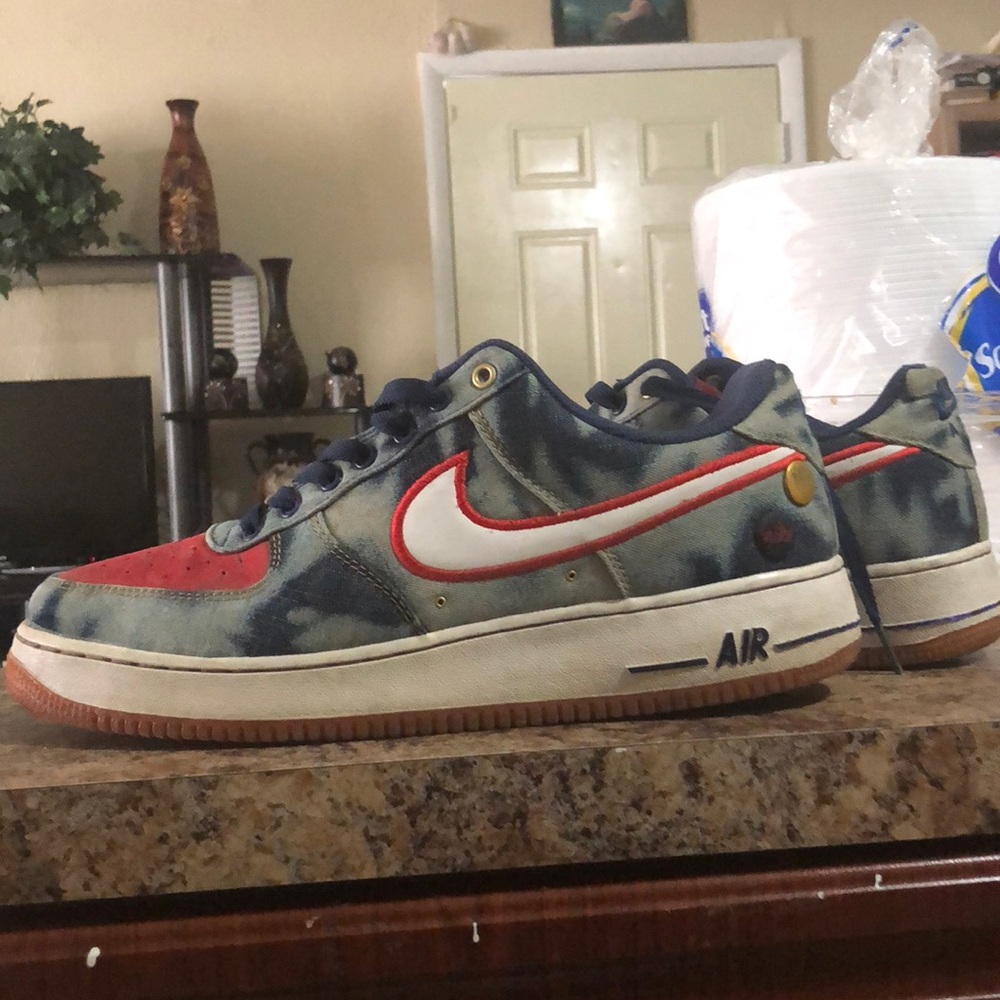 Nike
